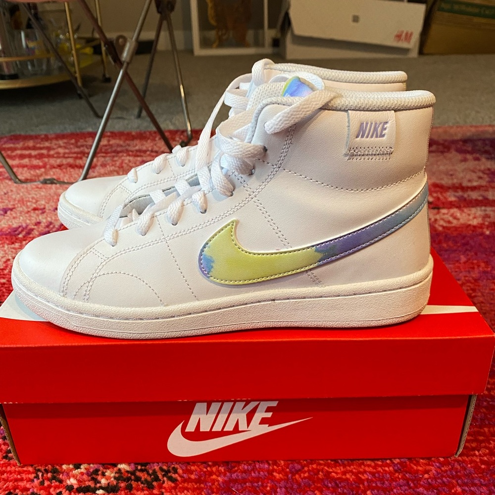 Womens Nikes